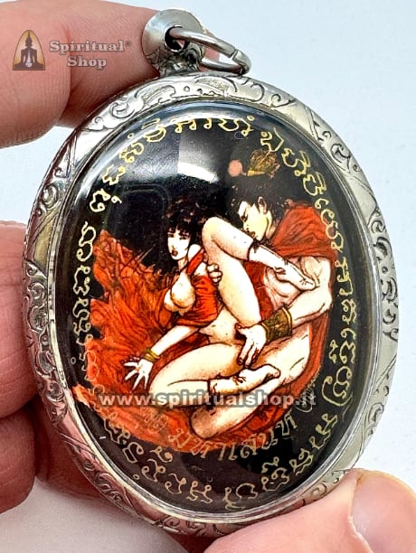 AMULETO THAILANDESE LOCKET "MAGIC PLAYBOY" CONQUISTA E SEDUCI QUALSIASI DONNA PEZZO RARISSIMO NON TORNA PIU'. (SCEGLI IL TUO COLORE)*