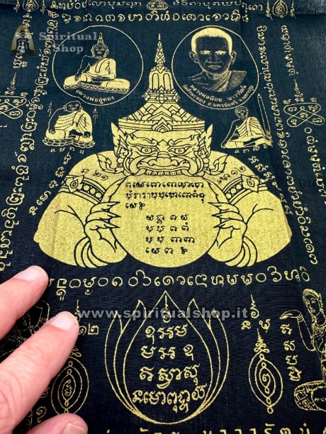 PODEROSO AMULETO THAILANDESE "MASTER RAHU TEMPLE" APRI LA PORTA CHE TI SEPARA DALLA RICCHEZZA, ABBONDANZA, PROSPERITA' CHE MERITI! UNICO PEZZO DAL TEMPIO UFFICIALE DI RAHU. TELA DI RAHU IN REGALO ENTRA E LEGGI*
