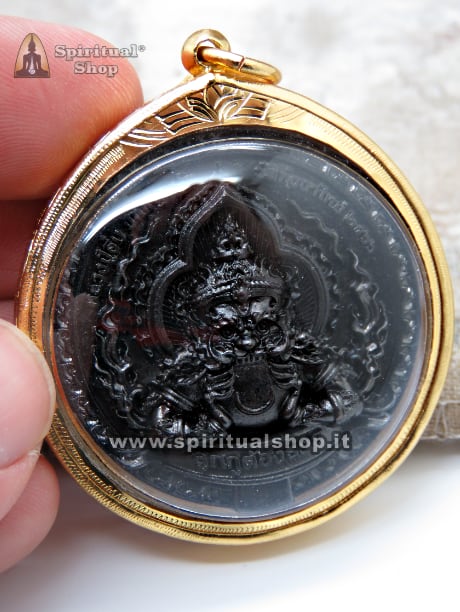 Amuleto Thailandese LUXURY PHRA PIDTA BLACK TITANIUM Protezione Totale contro Sfortune, Magia Nera, Fatture, Nemici, Perdite Economiche con TEMPLE BOX e Mantra Speciale. Pezzo Super Esclusivo per 1 Fortunato!*