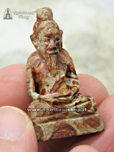 statuina ARAHANT RUESI