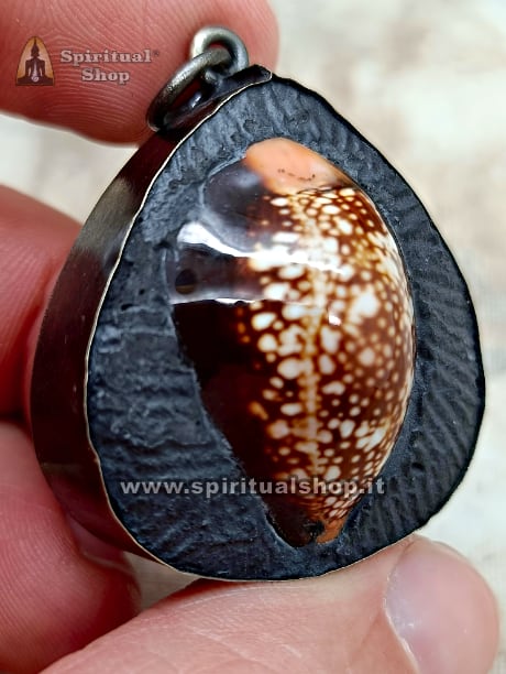 Talismano Thailandese "RAHU SHELL" attira la Ricchezza, Abbondanza, Prosperità. Dal Tempio Ufficiale di RAHU!*