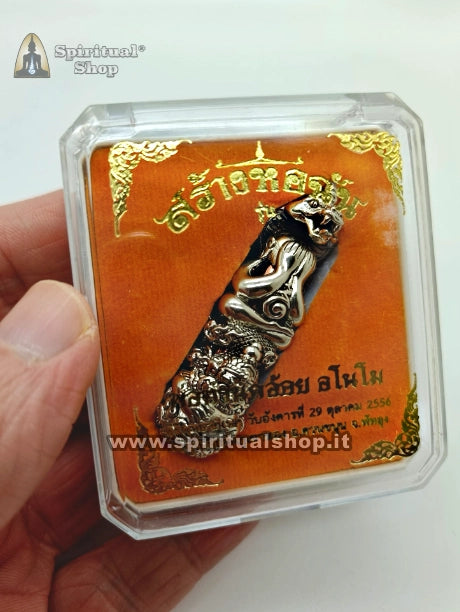 Talismano Thailandese TAKRUT "Phra Pidta / Rahu" per PROTEZIONE e PROSPERITA' Autentico dal Tempio Wat Phu Kao Thong con Temple Box!
