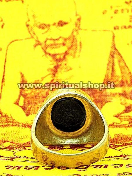 Stupendo Anello Unisex (1 Misure Rimasta Disponibile) in Vero Lek Nam Pee con Tela Monaco Luang Phor Thuad (Spedizione OMAGGIO!) Rimasto Ultimo pezzo!
