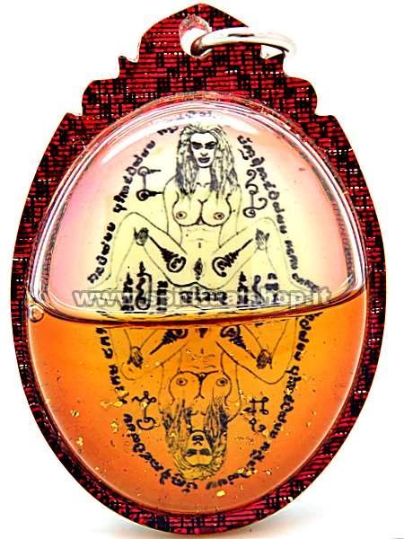 amuleto thailandese per attrazione sessuale