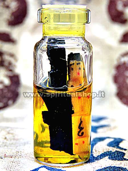 TALISMANO D'AMORE THAILANDESE per CONQUISTARE un UOMO o una DONNA con il POTENTE Magic Oil (Finalmente Tornati)*