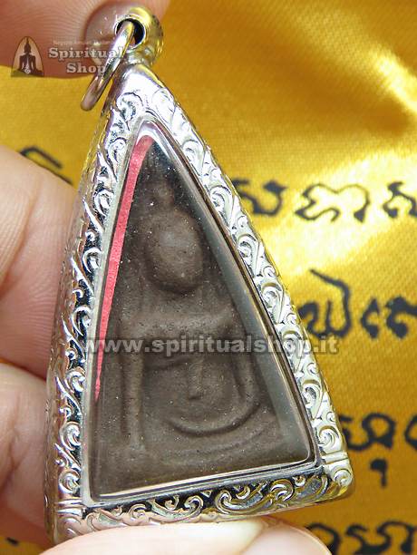 talismano thailandese lek nam pee