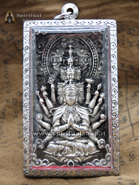 Favoloso e Grosso AMULETO SILVER BUDDHA AVALOKITESVARA POTENTISSIMO contro Malocchio, Fatture, Invidie, Problemi, Perdite Economiche Improvvise. Benedetto Tempio Wat Bang Phra (Unico Pezzo)*