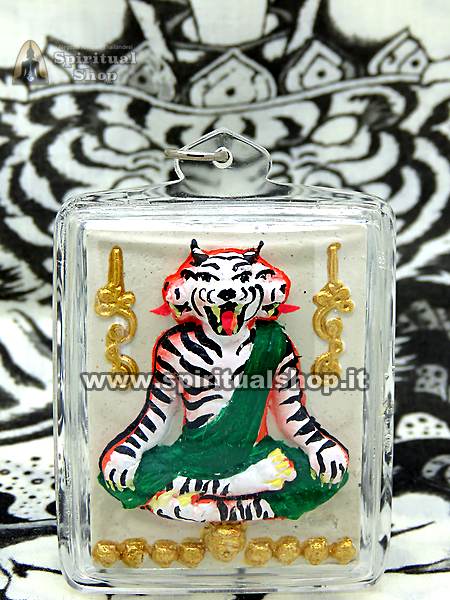 amuleto thailandese ruesi 3 teste