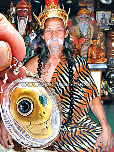 amuleto teschio shamano occhi verdi